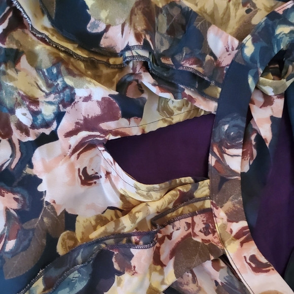 NY&CO HALTER TOP - Picture 3 of 3